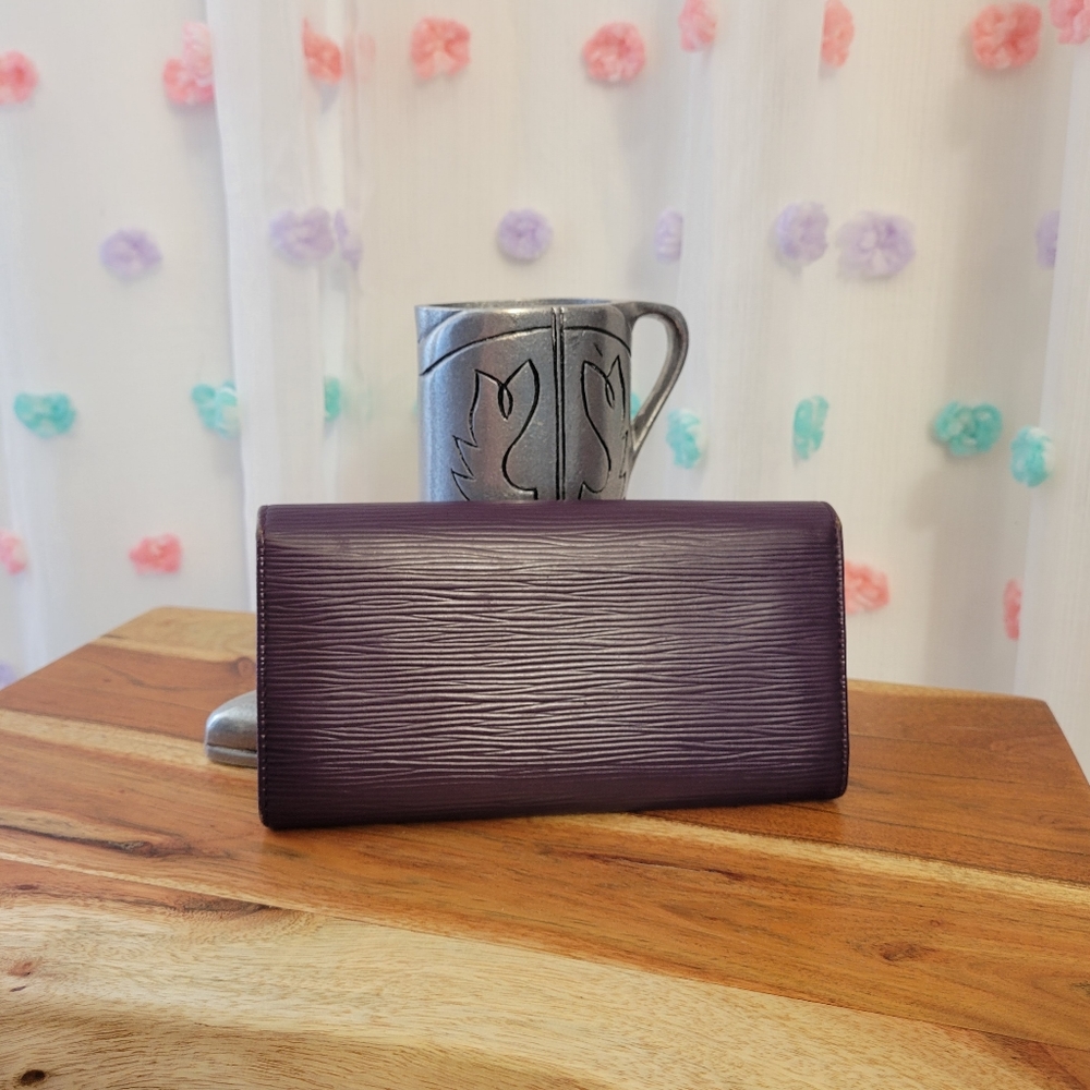 Authentic Louis Vuitton Epi Long Wallet CA1009 - Picture 3 of 14